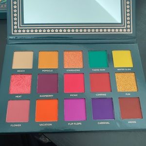 ACE BEAUTĒ nostalgia palette